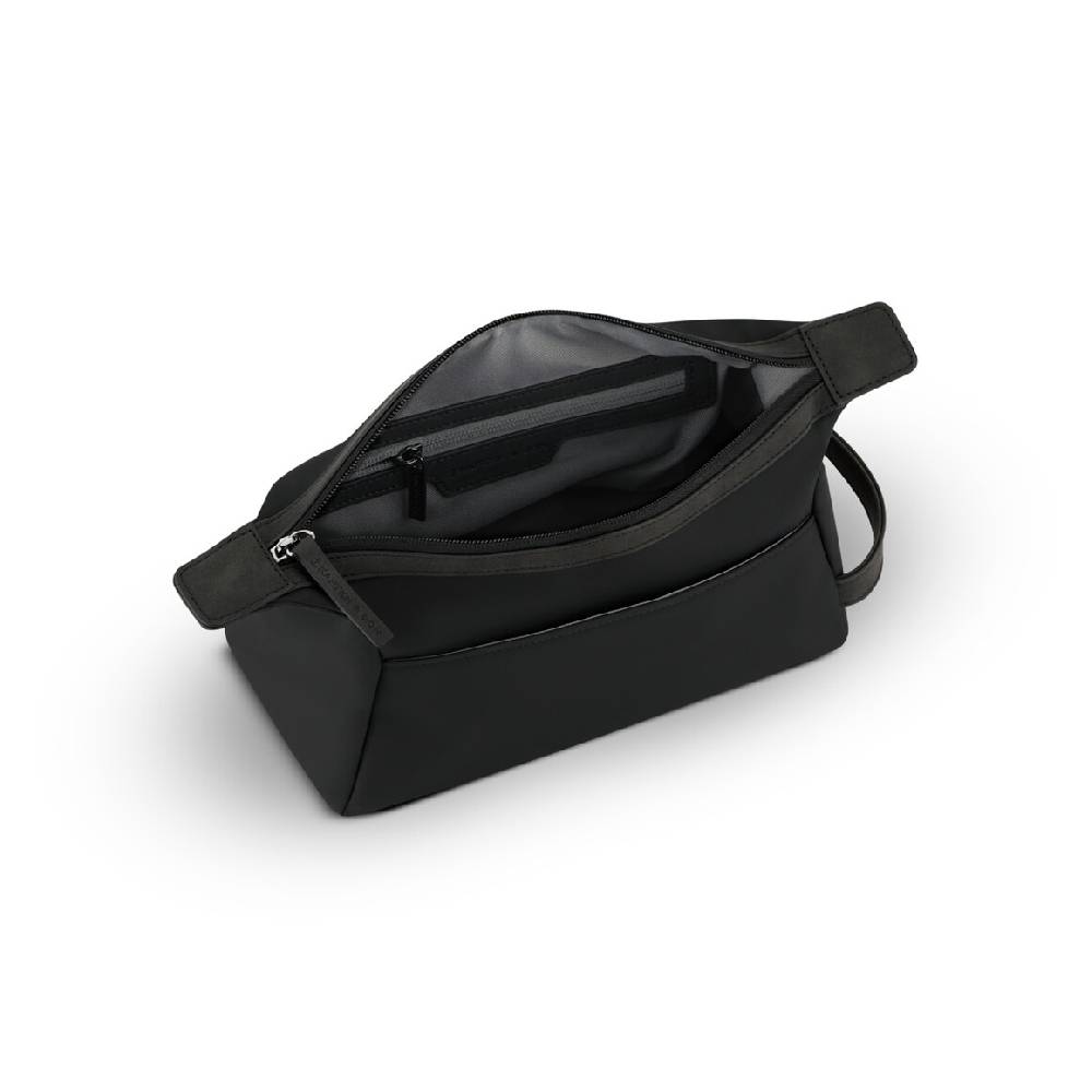 Kpten & Son Windsor Large All Black Fabrikladen