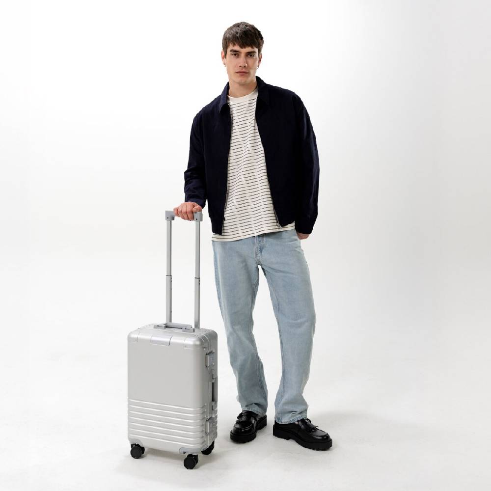 Kpten & Son Heathrow Aluminium Cabin Silver Begrenzte Freigabe