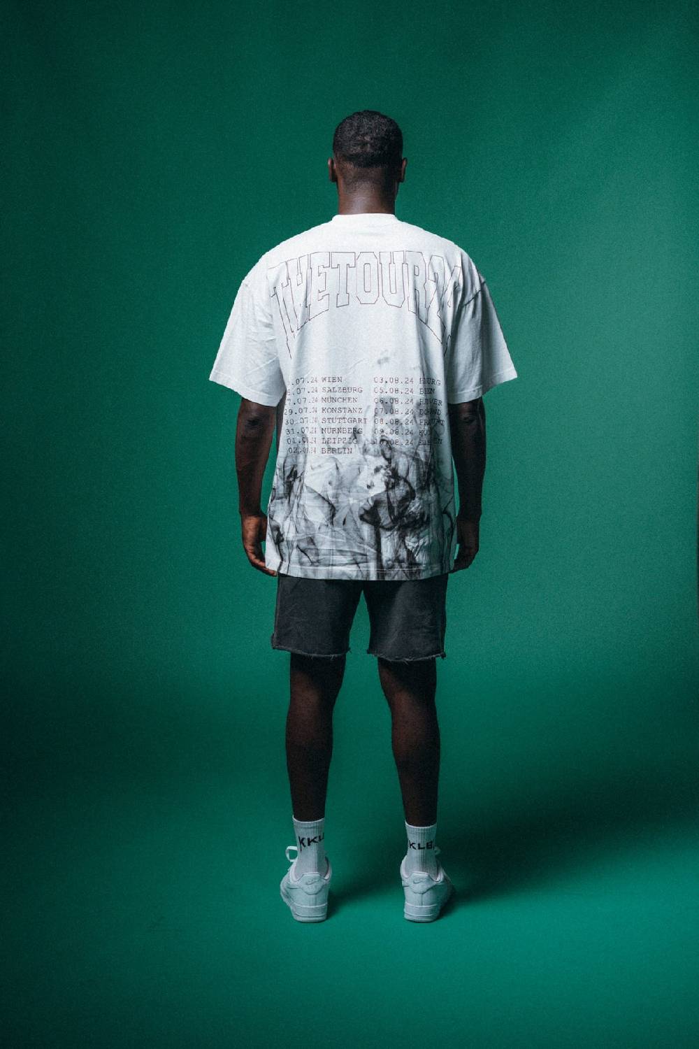 Karo Kauer Tour T-Shirt Smoke White Vierteljährliche Förderung