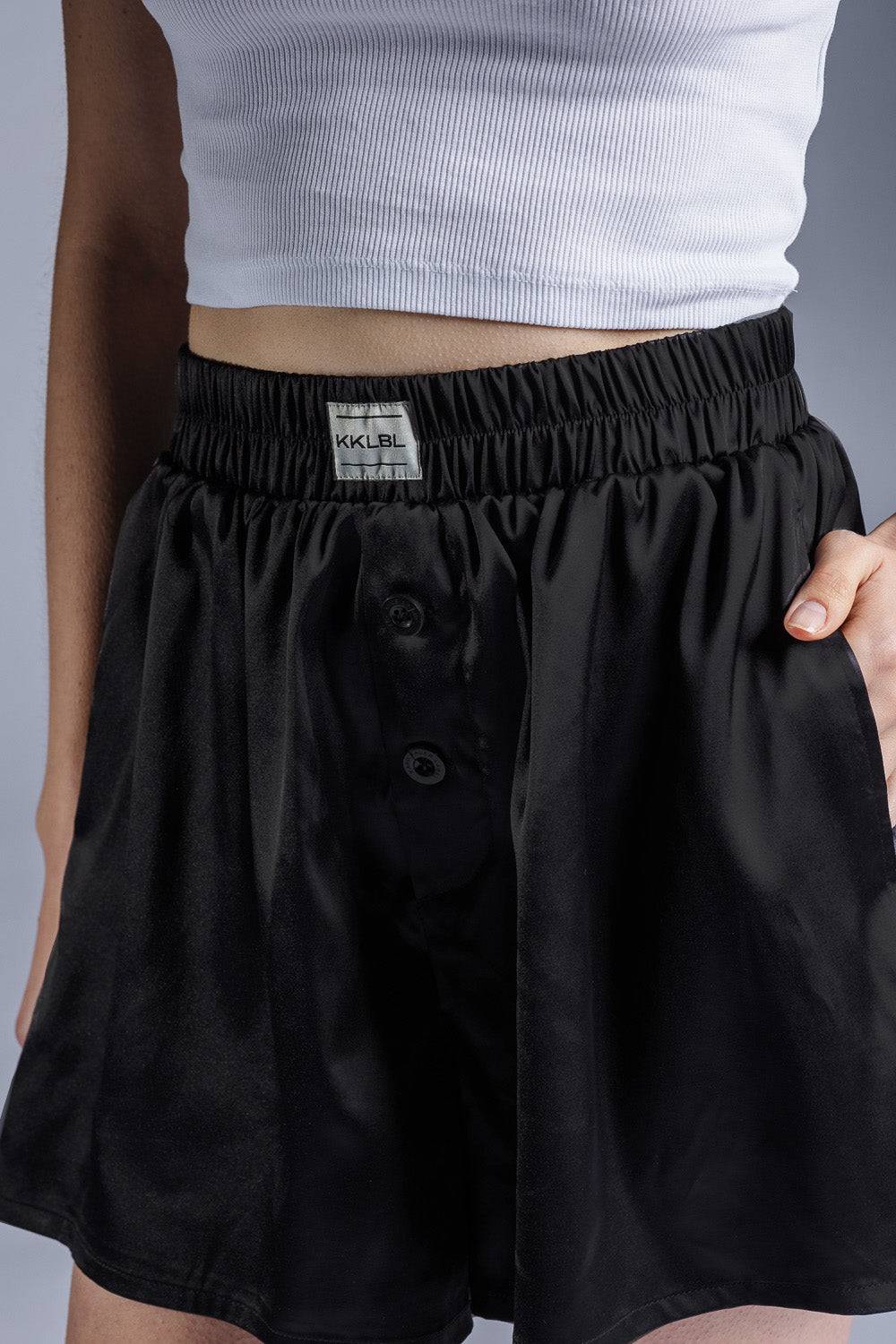 Karo Kauer Woven Shorts Black Begrenzt auf 3 Tage