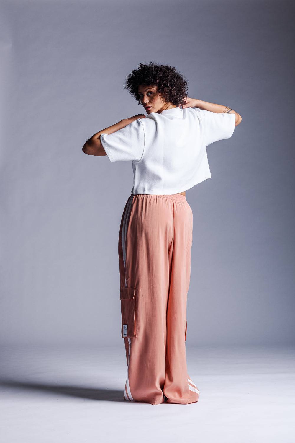 Karo Kauer Cropped T-Shirt KKLABEL Im Verkauf