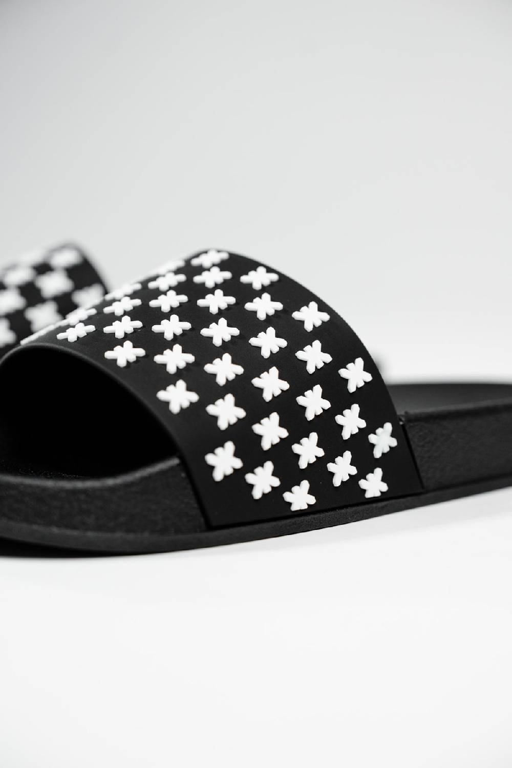 Karo Kauer Slipper Logo Verkauf