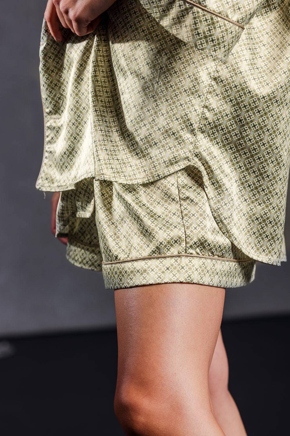 Karo Kauer Retro Shorts Khaki Super Sparpreis