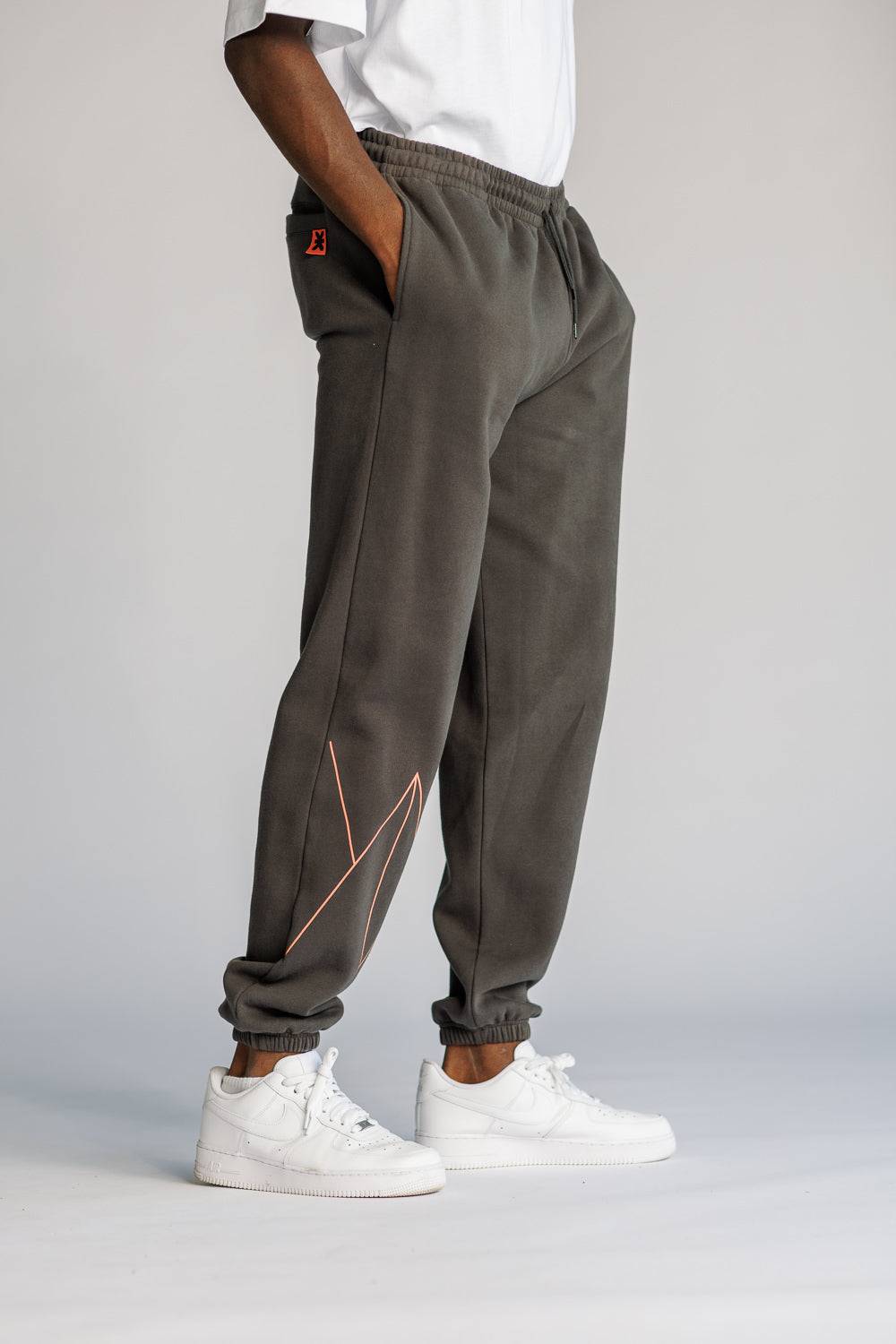 Karo Kauer Jogger Pants Graphit Fabrik Onlineshop