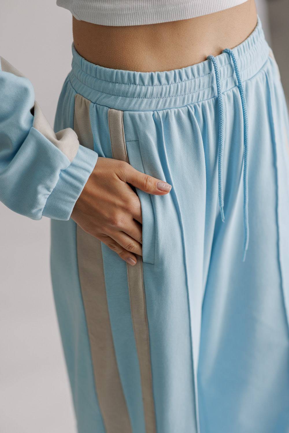 Karo Kauer Tracksuit Jersey Pants Light Blue Versandkostenfrei