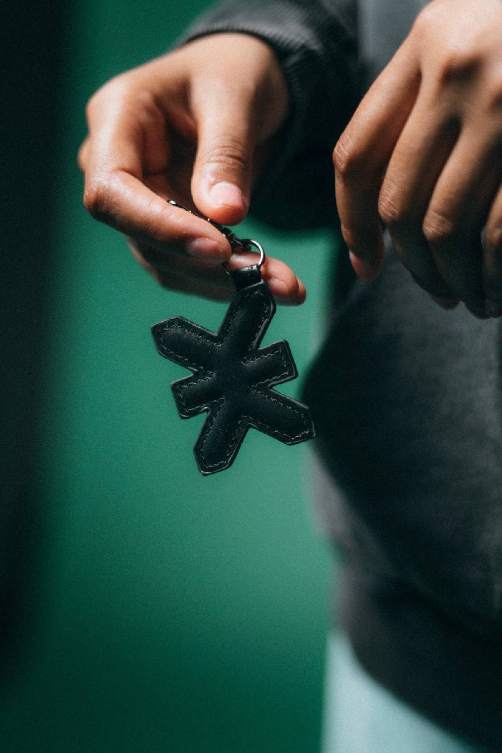 Karo Kauer Puffer Charm Logo Clearance-Verkauf