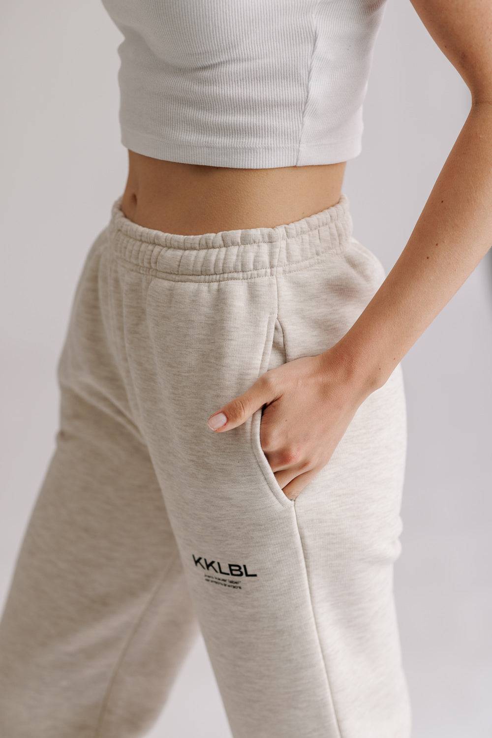 Karo Kauer Jogger Pants Basic Sand Melange 50% Rabatt mit kostenlosem Versand