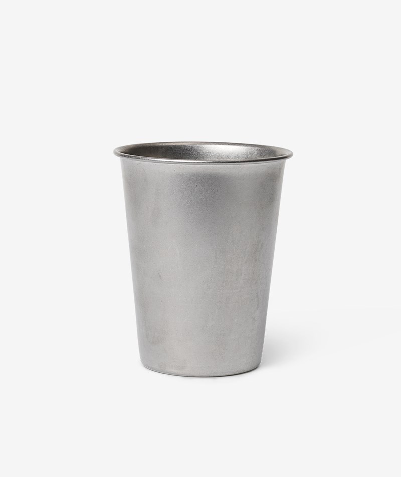 Kauf Dich Glücklich FERM LIVING Tumbled Becher Silber Fabrikladen