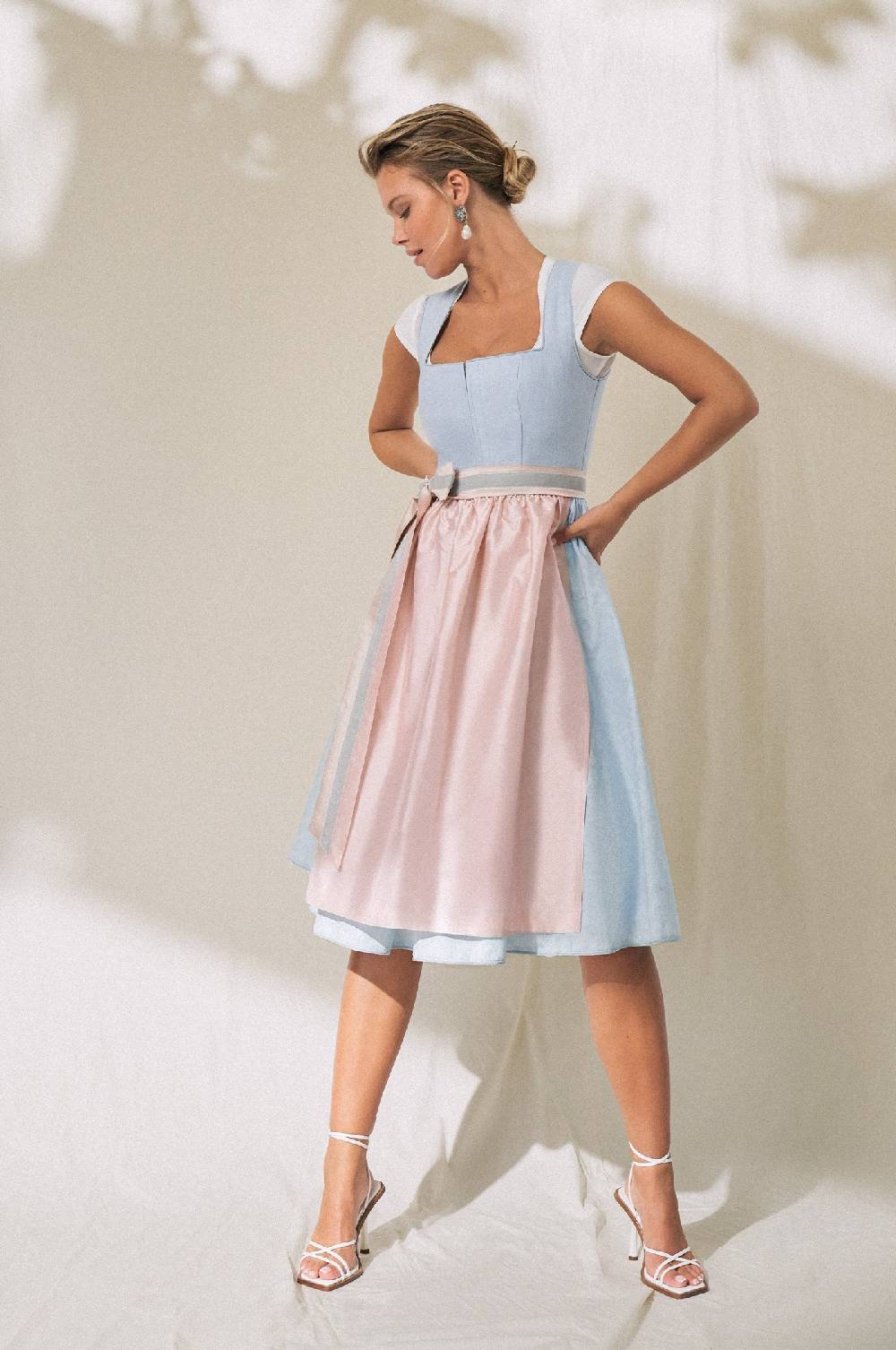 Kinga Mathe Dirndl Lazise in Hellblau Fabrikladen