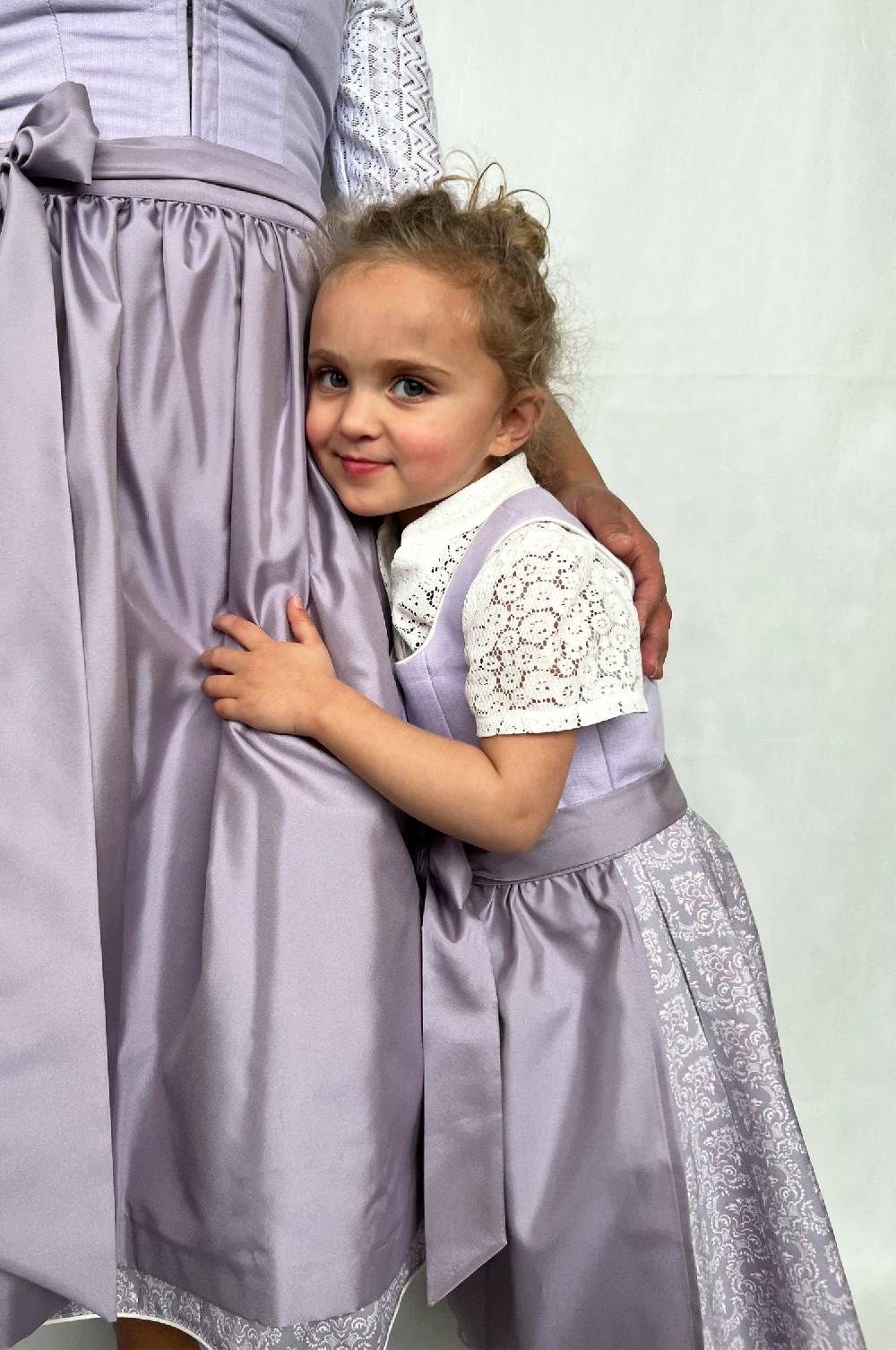 Kinga Mathe Kinderdirndl Anna in Flieder Großer Ausverkauf