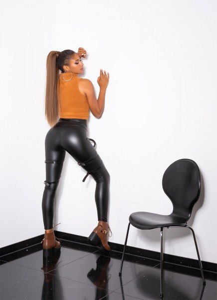 Koucla Trendy Schnürstiefel mit Plateau & Schnalle 2025