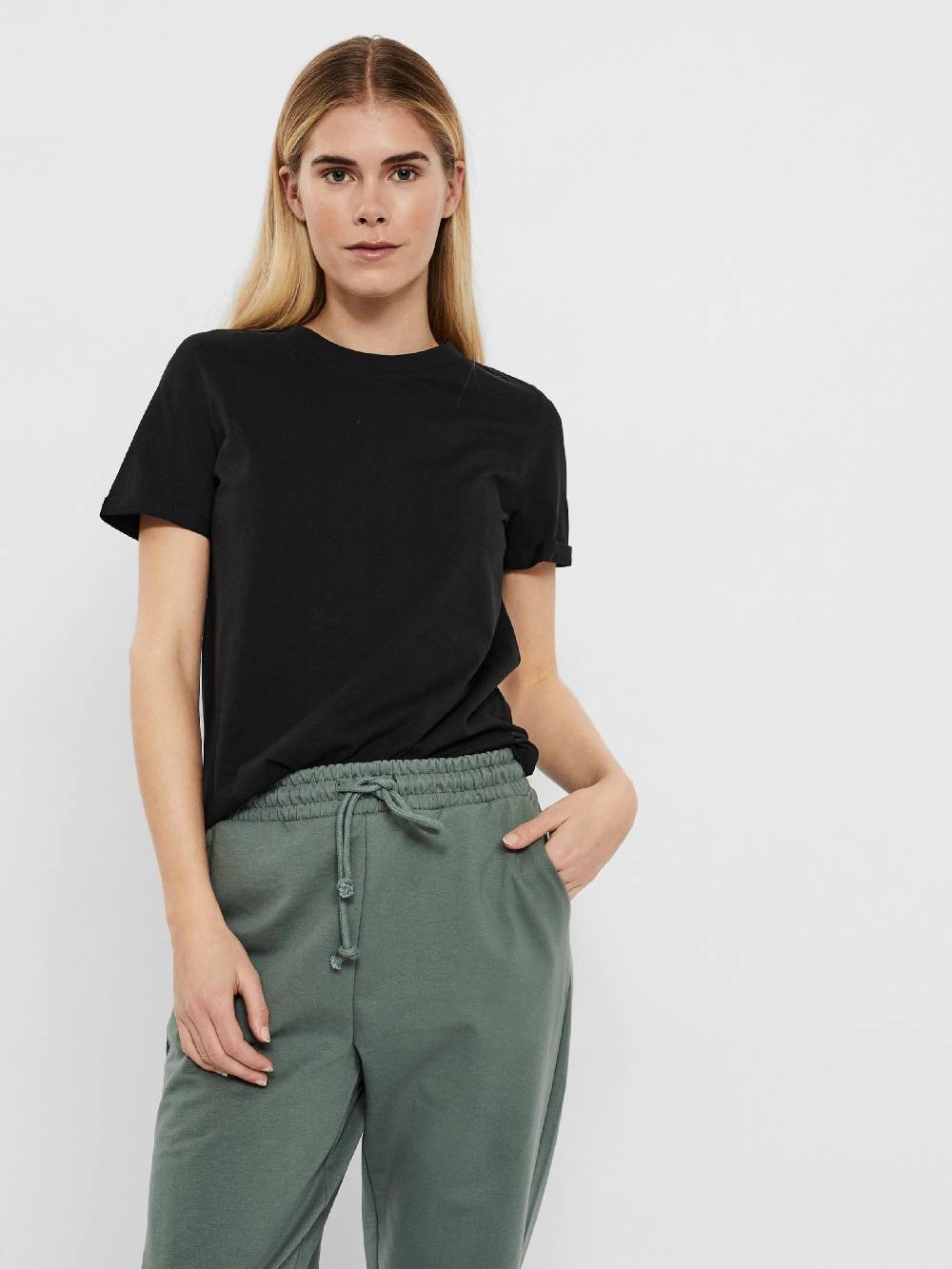 VERO MODA Shirt 'VMPAULA' in Black Valentinstagsangebot