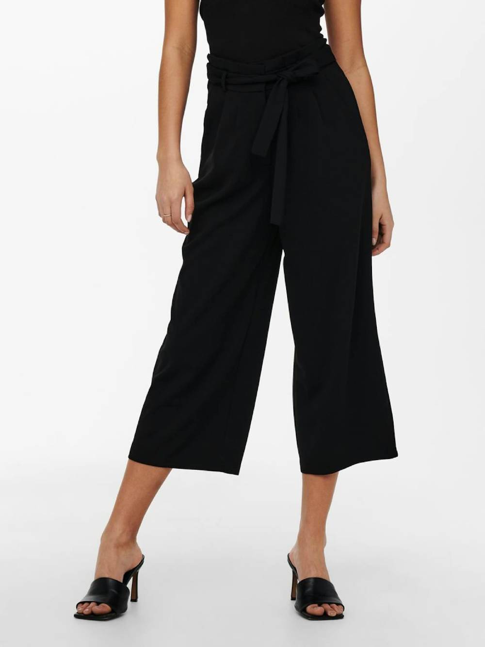 JDY Wide leg Pleat-Front Pants in Black Rabatte dieses Monats