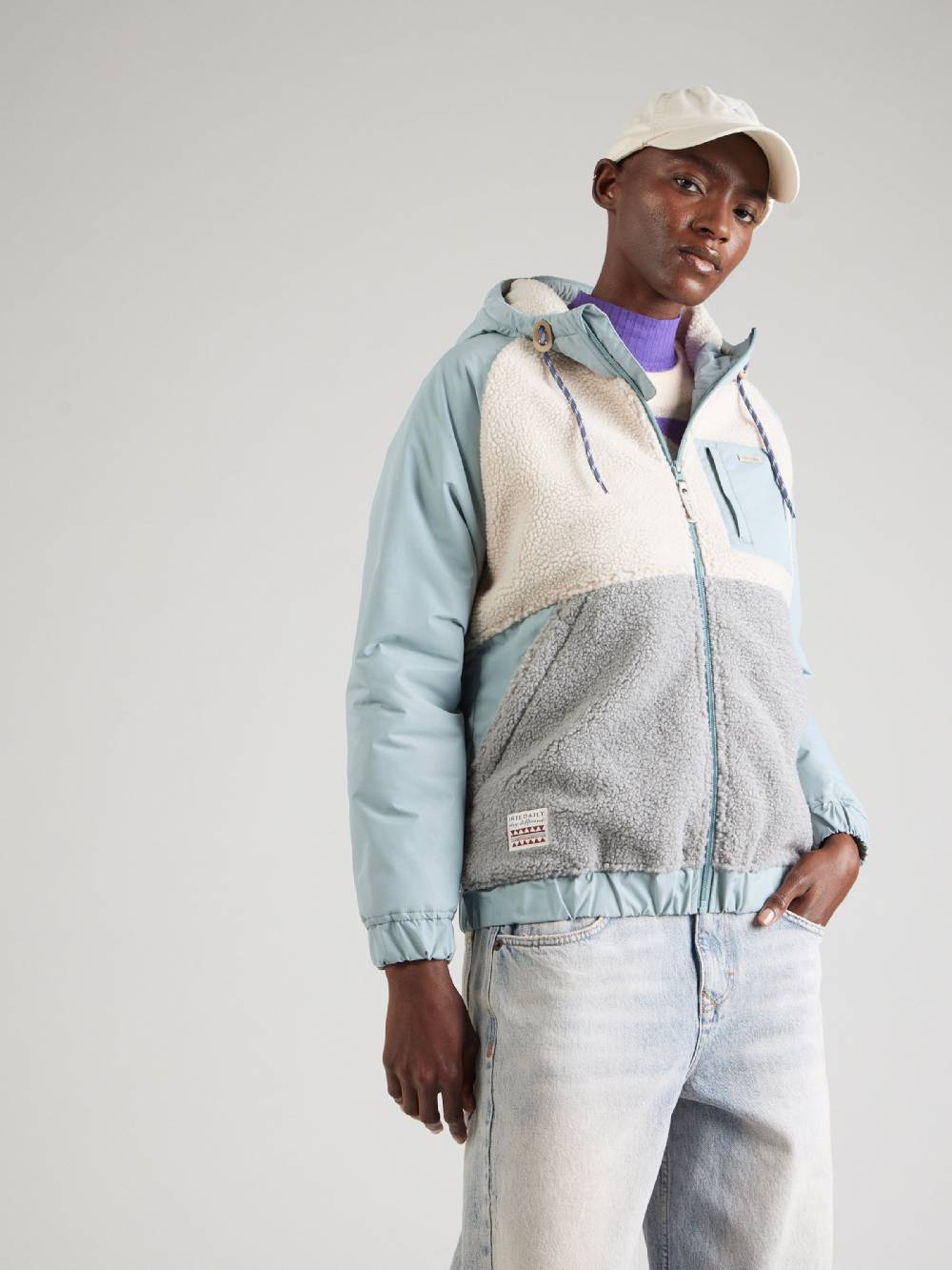 Iriedaily Between-Season Jacket 'Arctikmix' in Pastel Blue Begrenztes Angebot