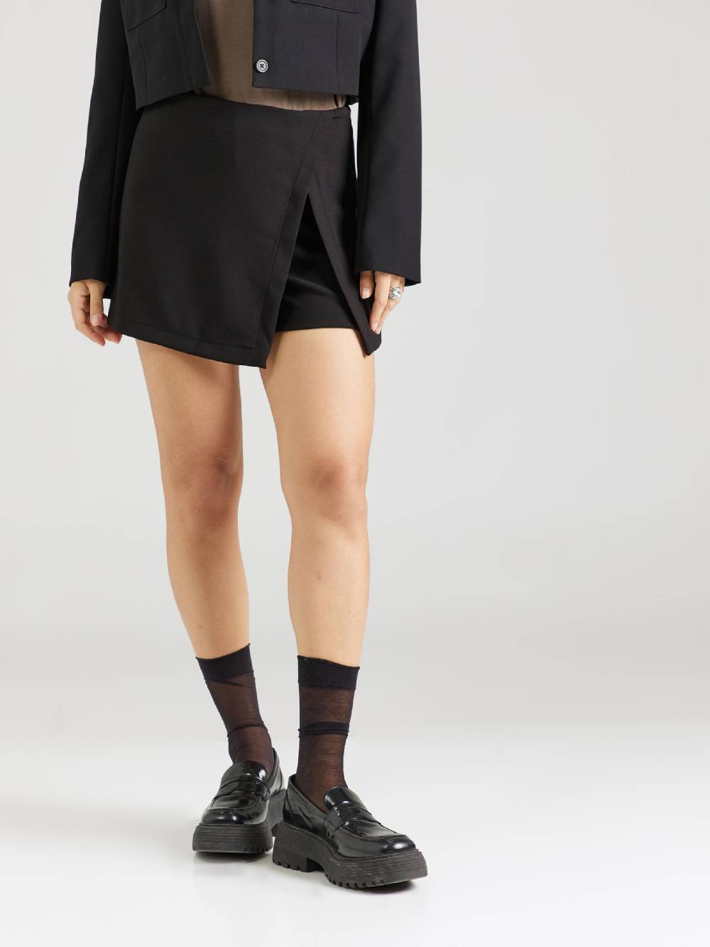 ABOUT YOU Skirt 'Elea' in Black Nur noch ein Tag übrig