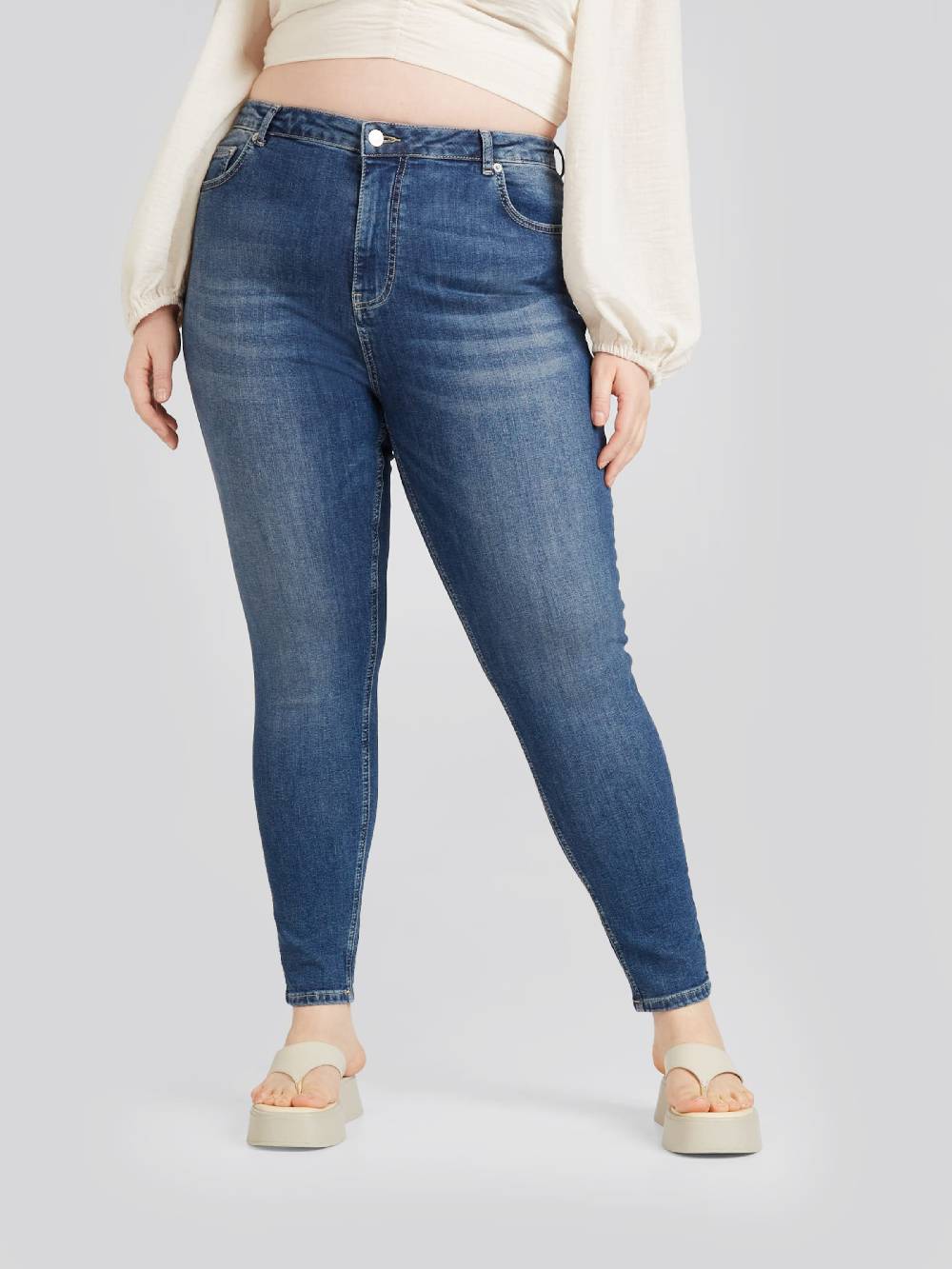 CITA MAASS co-created by ABOUT YOU Slim fit Jeans 'Juliana' in Blue Denim Rabatt