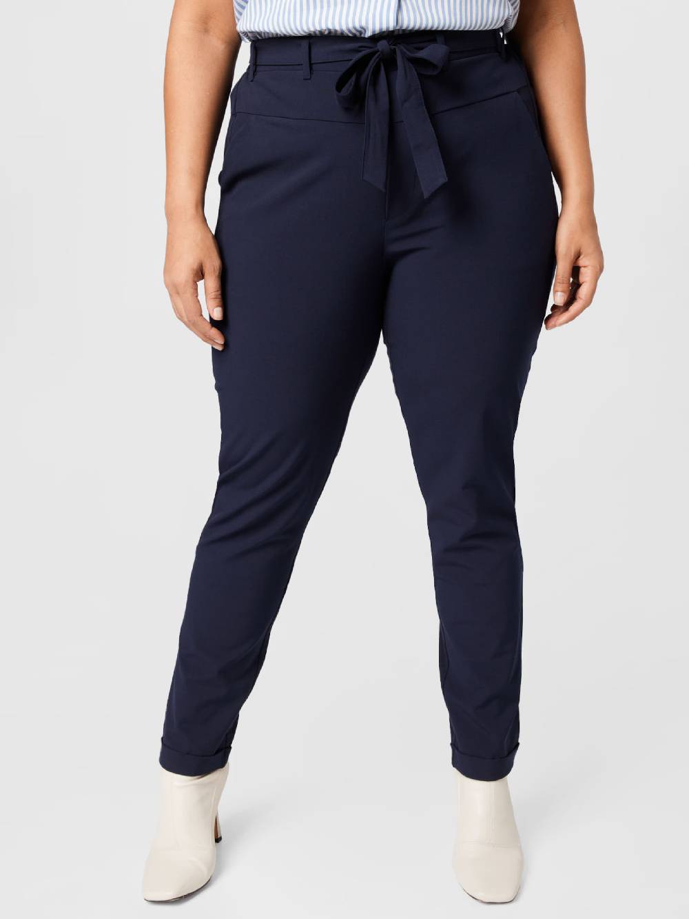 KAFFE CURVE Regular Pants 'Jia' in Ultramarine Blue Exklusivangebot