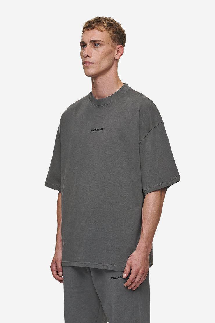 Pegador Logo Boxy Tee Washed Anthracite Super Rabatt