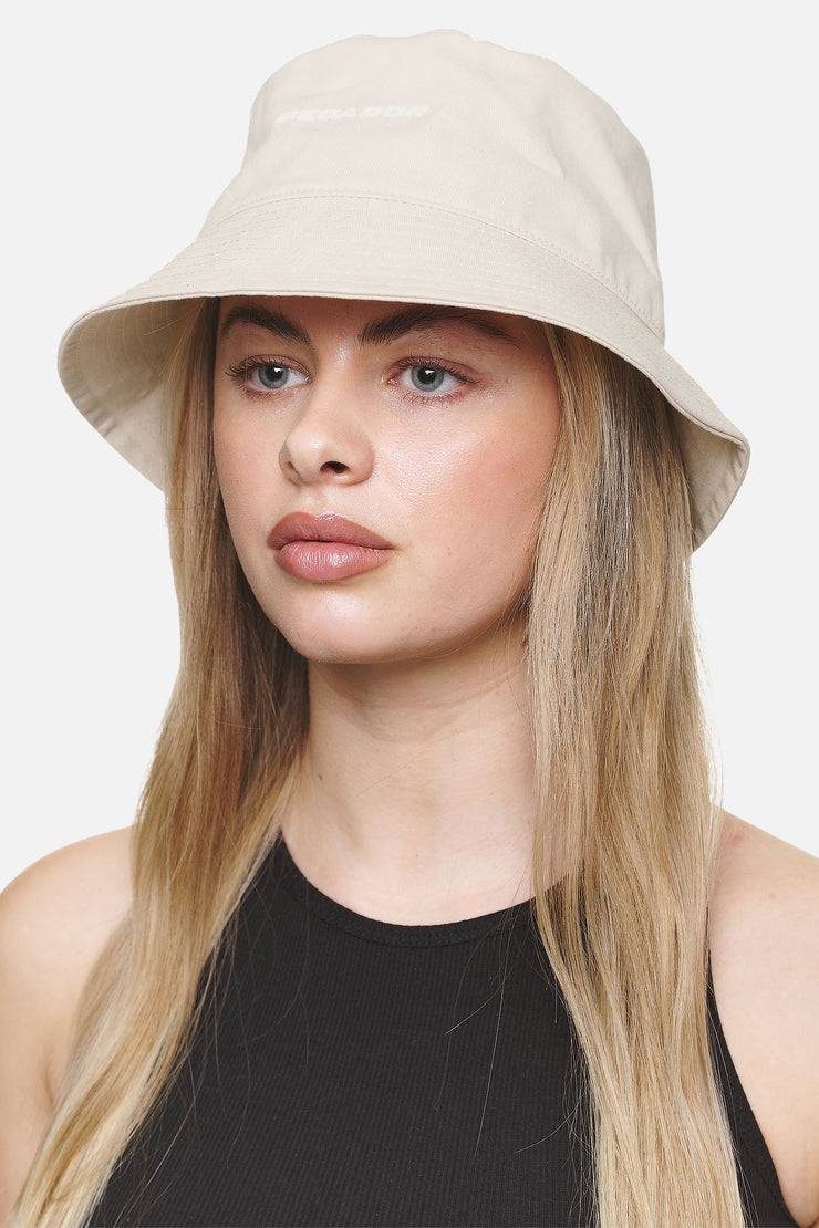 Pegador Logo Bucket Hat Desert Sand White Nur für heute