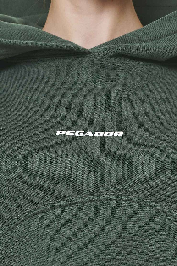 Pegador Skei Logo Oversized Cropped Hoodie Washed Sage Green Muttertagsangebot