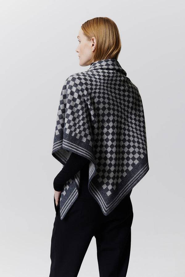 Prinz Berlin Kaschmir Triangle Jacquard Schwarz Sonderangebot