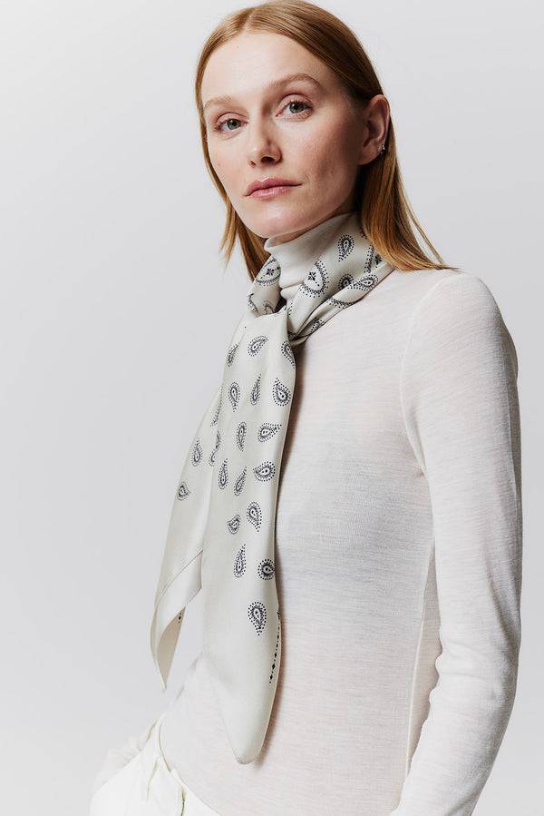 Prinz Berlin Seidentuch Paisley 90 Off-White Cyber Monday