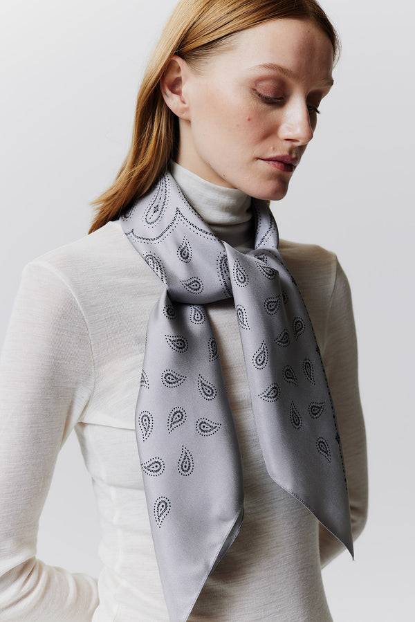 Prinz Berlin Seidentuch Paisley 90 Grau Bestseller