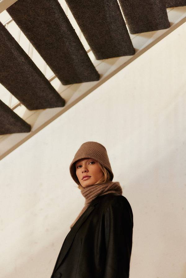Prinz Berlin Kaschmir Bucket Hat Hand Crochet Beige Riesige Ersparnisse