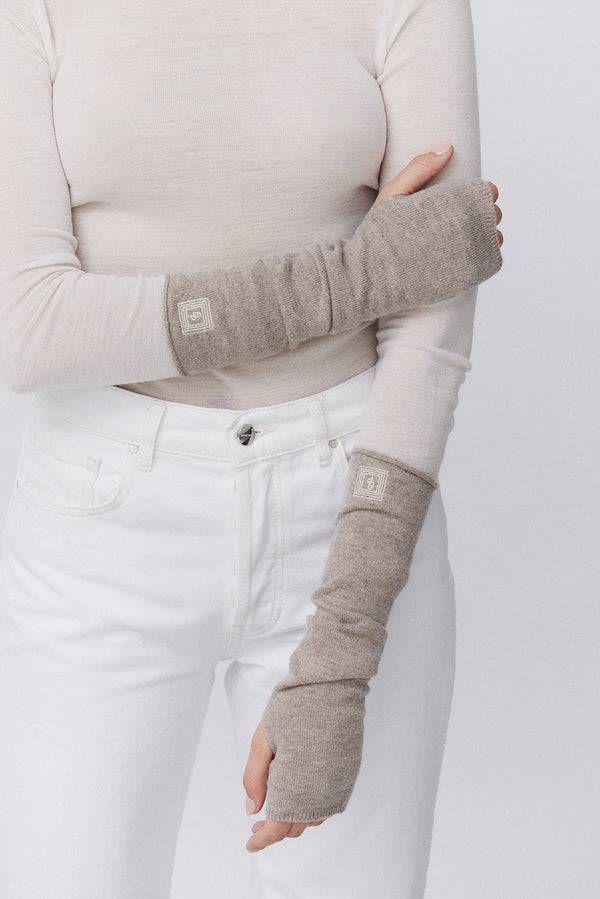 Prinz Berlin Kaschmir Arm Warmers Fine Knit Beige Speichern exportieren