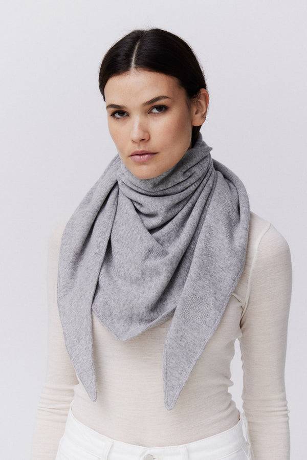 Prinz Berlin Kaschmir Triangle Fine Knit Hellgrau Outlet