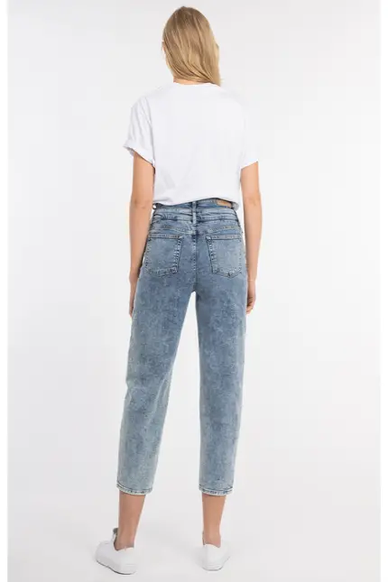 Recover Pants Relaxed-Jeans Cathy in BLEACHED Artikelnummer REC-13424-4279-122 50% Rabatt mit kostenlosem Versand