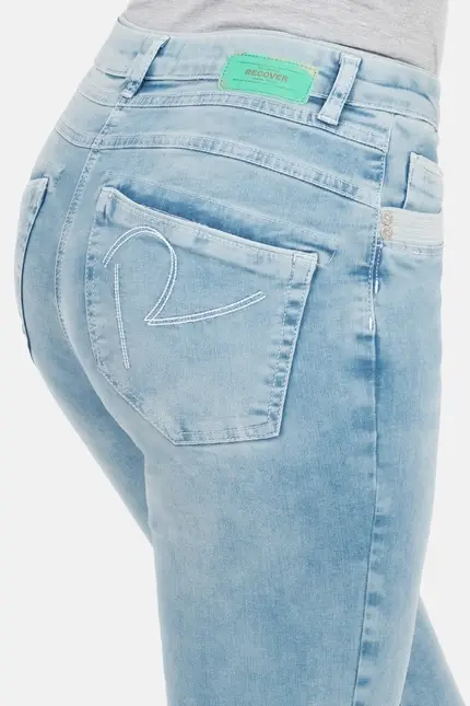 Recover Pants Alara neu, Slim-Fit Jeans in POWER BLEACHED Artikelnummer REC-13346-02-4238-100 Black Friday