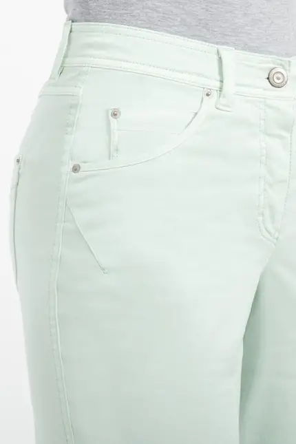 Recover Pants Relaxed Fit-Hose CARA in MINT Artikelnummer REC-12626-03-4035-505 Jubiläumsangebot