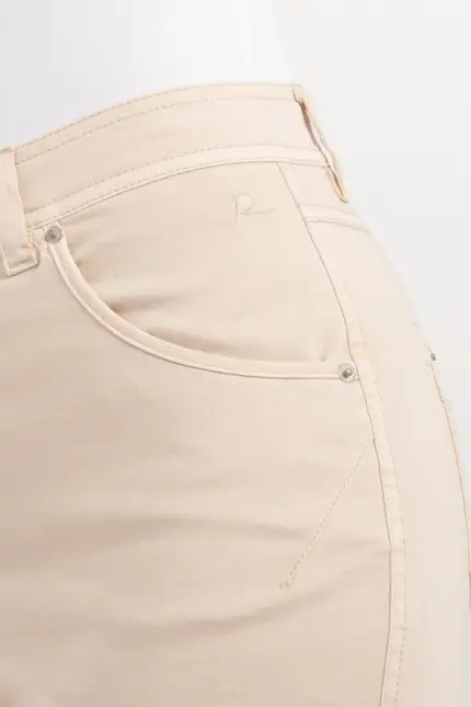Recover Pants Relaxed Fit-Hose CARA in CREME Artikelnummer REC-12626-03-4035-208 Lagerräumung