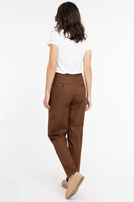 Recover Pants Bundfaltenhose Peggy in Tabakbraun Artikelnummer REC-12641-U4143-822 Neueste Mode