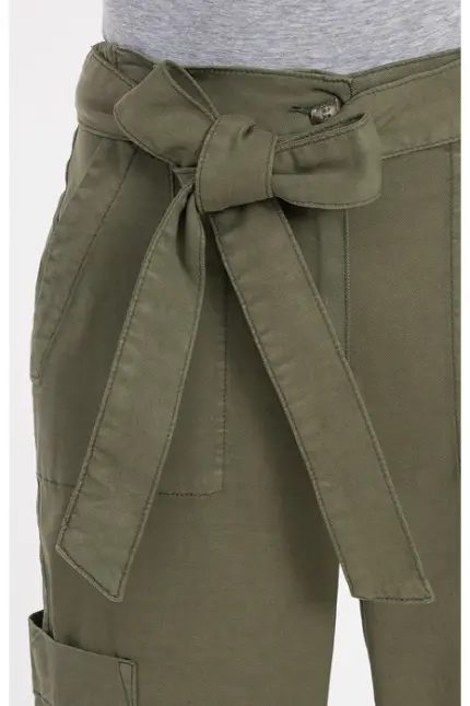 Recover Pants Relaxed-Hose Ana in DUNKELGRÜN Artikelnummer REC-13400-4339-595 Kauf eins, bekomm eins gratis