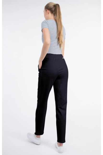 Recover Pants Corin, Relaxed Fit-Hose im Chinostyle in MARINE Artikelnummer REC-13326-4041-490 Wochenangebot