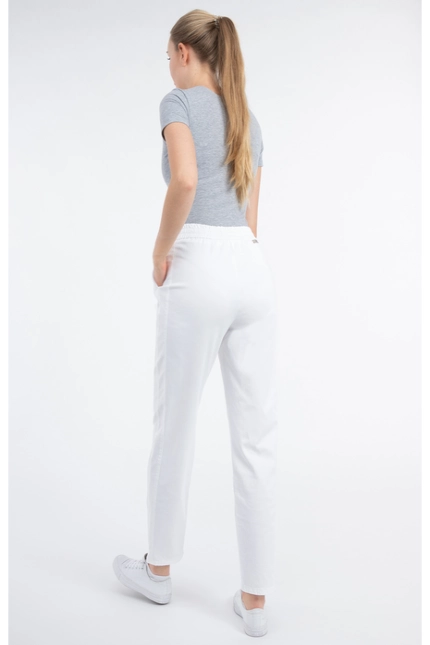 Recover Pants Corin, Relaxed Fit-Hose im Chinostyle in WEIß Artikelnummer REC-13326-4041-110 Kostenlose Rückgabe