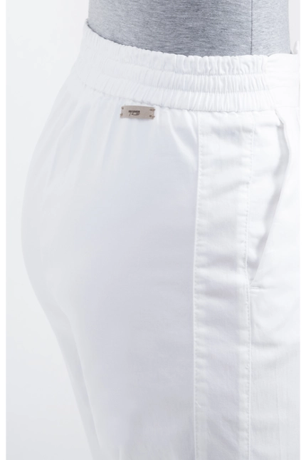 Recover Pants Corin, Relaxed Fit-Hose im Chinostyle in WEIß Artikelnummer REC-13326-4041-110 Kostenlose Rückgabe