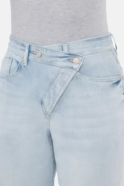 Recover Pants Gianna, Relaxed-Fit Jeans mit raffiniertem Verschluß in bleached Artikelnummer REC-13388-4279-103 Bis zu 50% Rabatt