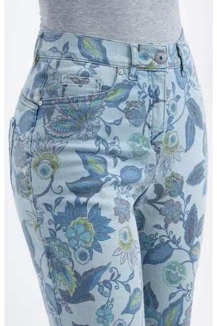 Recover Pants Straight Fit-Hose Antonia cropped in BLEACHED Artikelnummer REC-12563-4227-100 Vierteljährliche Förderung