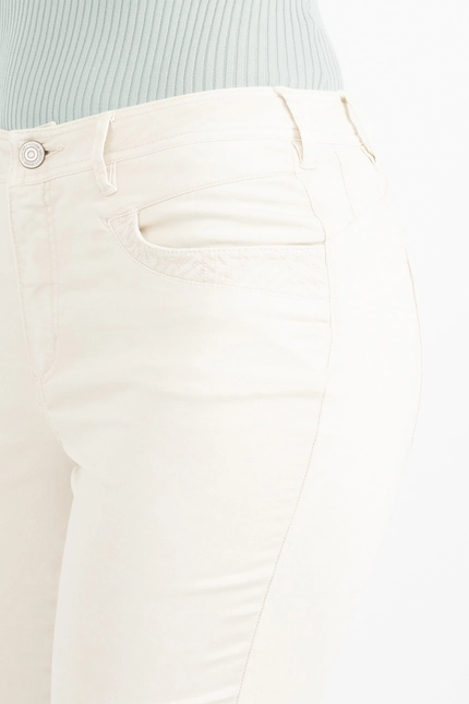 Recover Pants Recover Pants Damen Hose in modischer Färbung in SAND Artikelnummer REC-13324-01-4040-208 Schlussverkauf