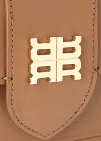 Riani GLATTLEDERTASCHE MIT RIANI LOGO 50% Rabatt für begrenzte Zeit