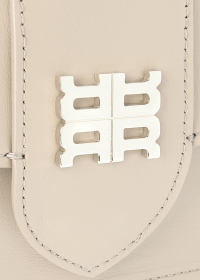 Riani GLATTLEDERTASCHE MIT RIANI LOGO Kostenlose Rückgabe
