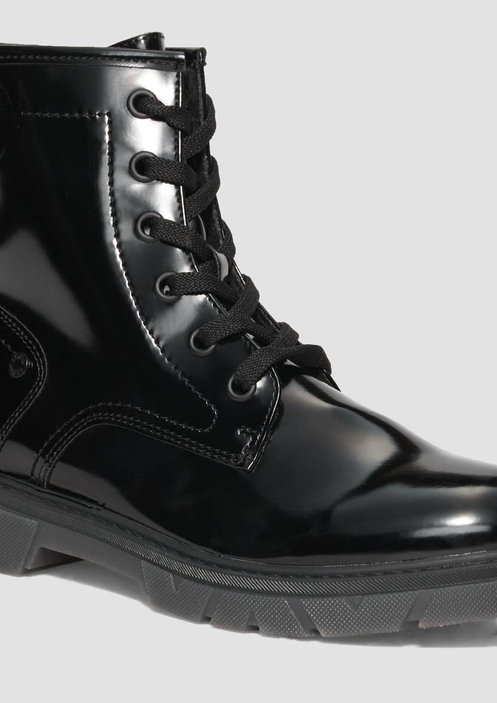 S.Oliver Stiefel mit Schnürung und Reißverschluss Schlussverkauf