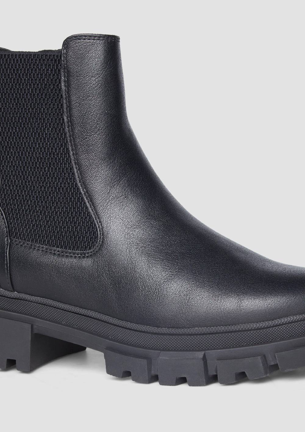 S.Oliver Chelsea Boots mit Kontrast-Detail Räumungsverkauf