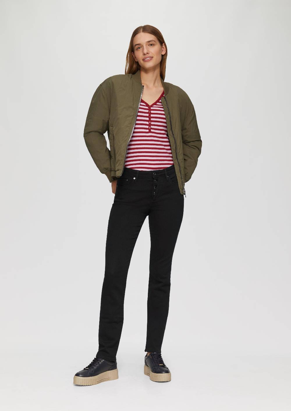 S.Oliver Jeans Betsy / Slim Fit / Mid Rise / Slim Leg Auslauf