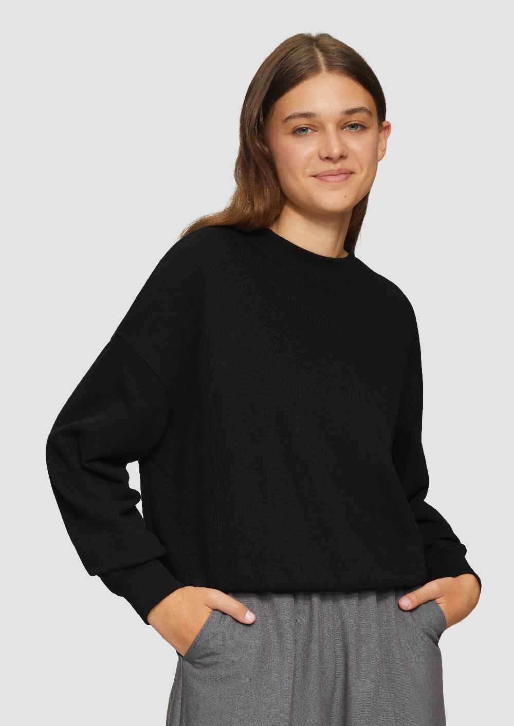 S.Oliver Lockeres Sweatshirt mit überschnittener Schulter Rabatt
