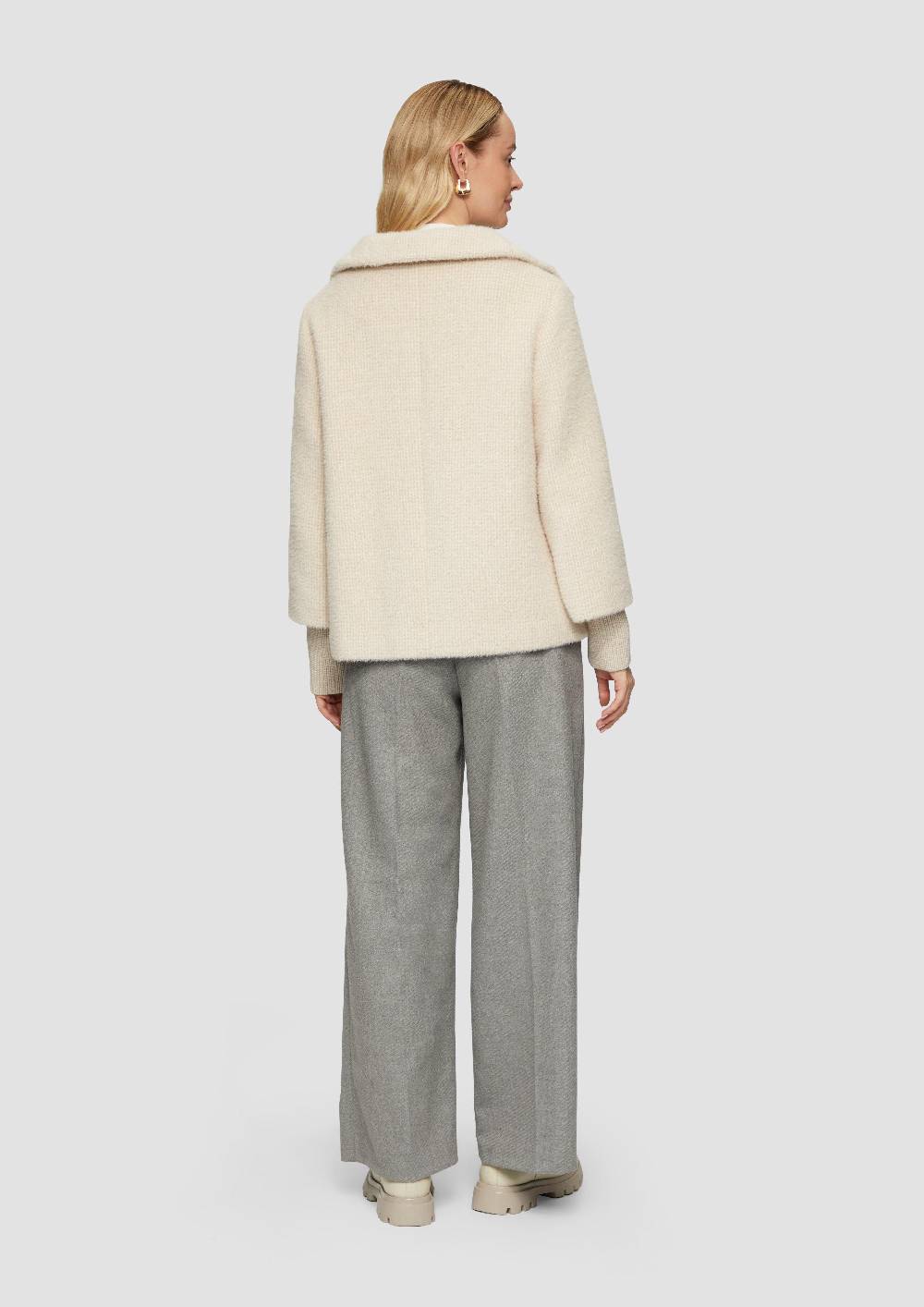 S.Oliver Flauschige Jacke mit Strickbündchen am Ärmel Black Friday