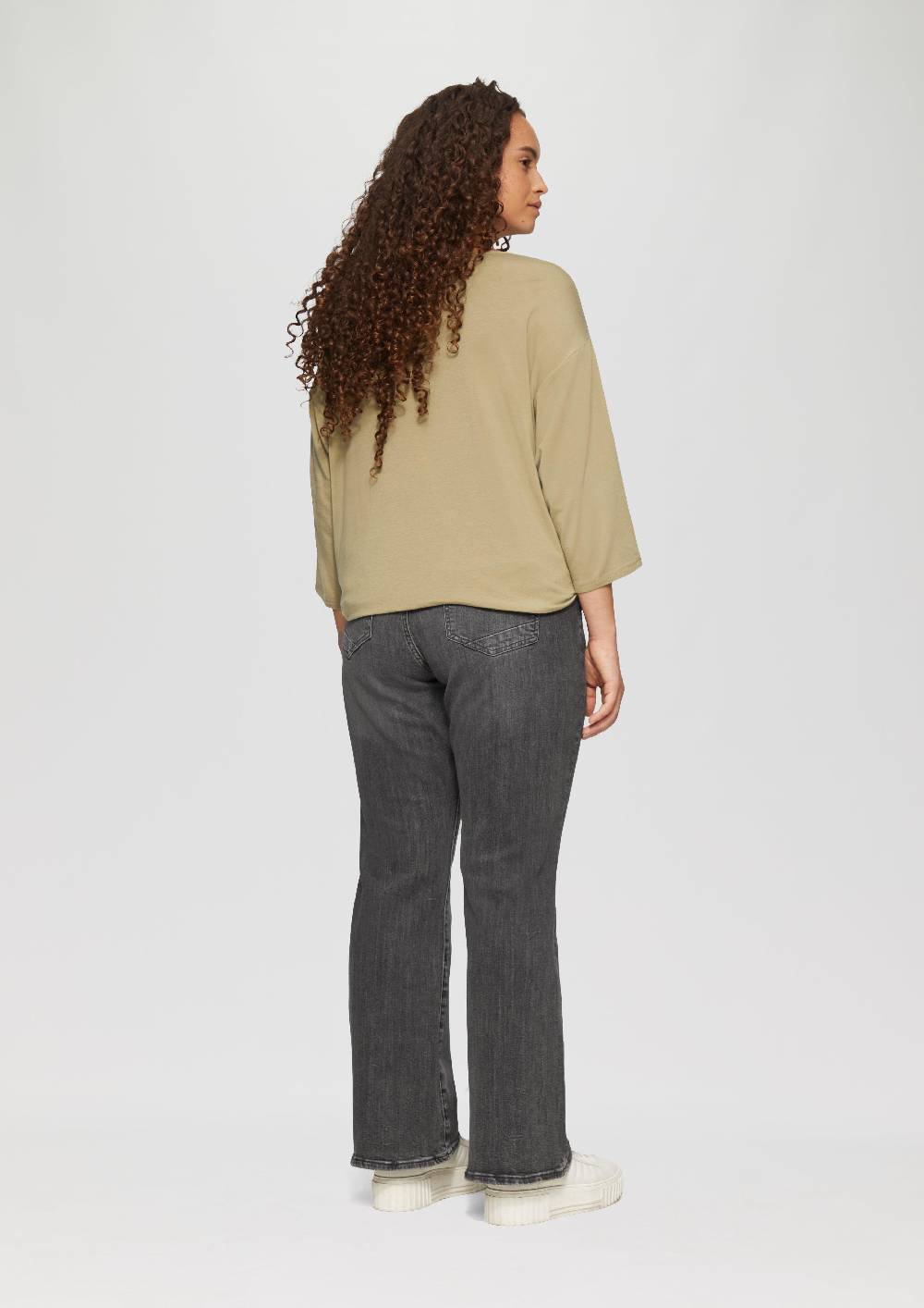 S.Oliver Jeans / Slim Fit / Mid Rise / Bootcut Leg Rabatte dieses Monats
